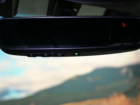 Used 2025 Subaru Outback Premium w/ Popular Package #1A image 43