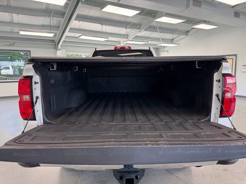 Used 2019 Chevrolet Silverado 2500 W/T w/ WT Convenience Package AWD/4WD image 28