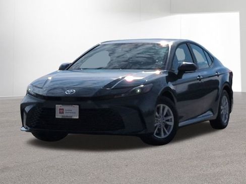 Certified 2026 Toyota Camry LE image 1