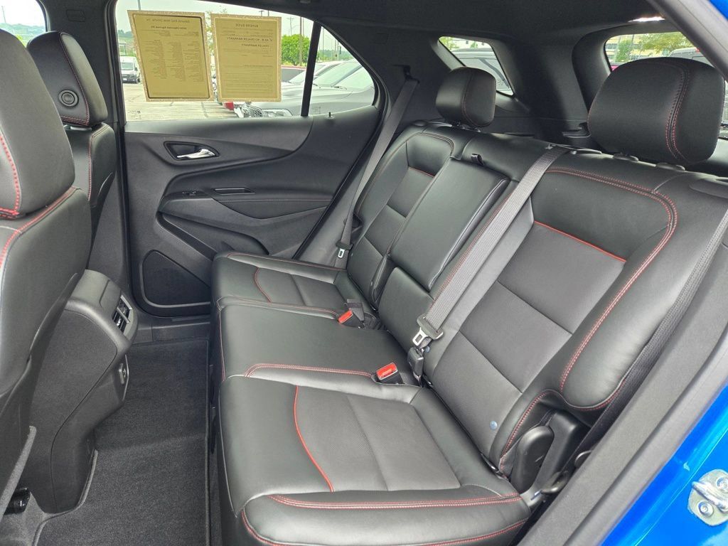 Used 2024 Chevrolet Equinox RS w/ RS Leather Package AWD/4WD image 29