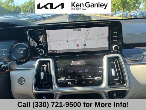 Certified 2023 Kia Sorento SX Prestige AWD/4WD image 13