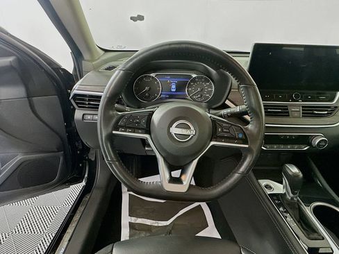 Used 2023 Nissan Altima 2.5 SL image 11
