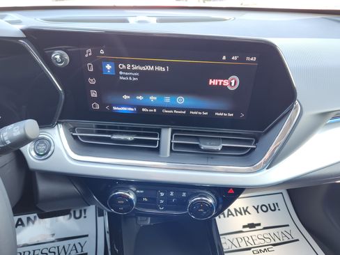 Used 2026 Chevrolet Trax LT image 12