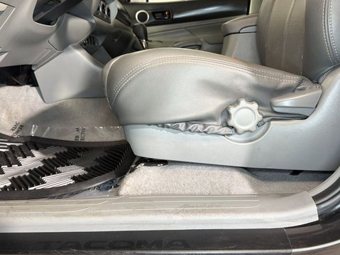 Used 2010 Toyota Tacoma PreRunner RWD image 20