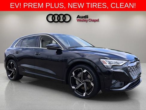 Used 2024 Audi Q8 e-tron Premium Plus w/ Premium Plus Package AWD/4WD image 7
