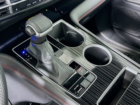 Certified 2025 Toyota Sienna XSE image 17