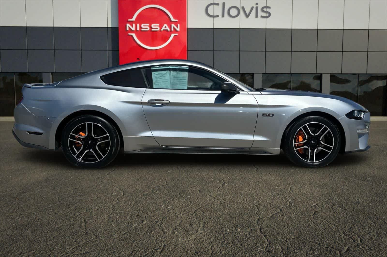 Used 2022 Ford Mustang GT Premium RWD image 9
