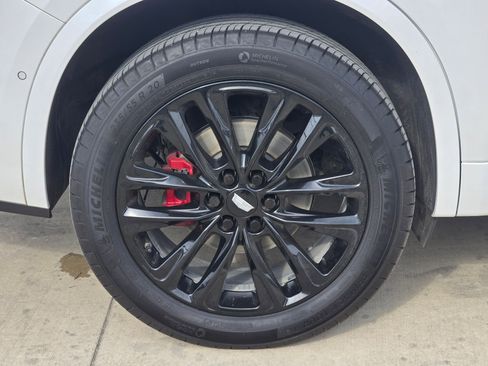 Certified 2023 Cadillac XT6 Sport w/ Platinum Package AWD/4WD image 26
