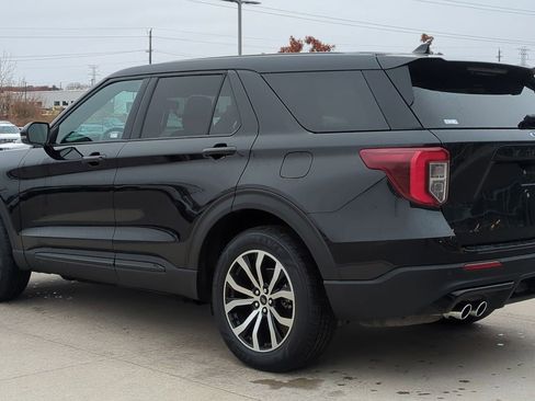 Certified 2021 Ford Explorer ST image 3