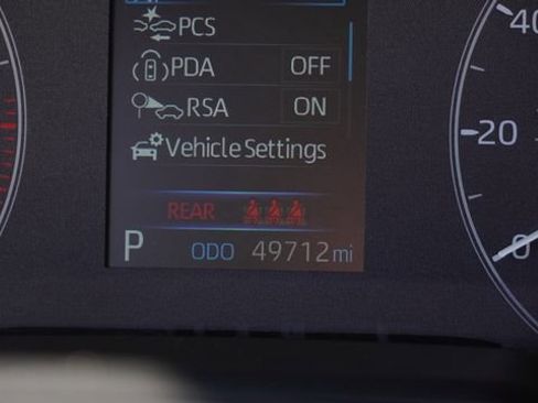 Used 2024 Toyota Corolla LE image 32