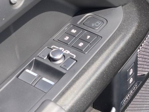 Used 2022 Land Rover Defender 90 Carpathian Edition image 18