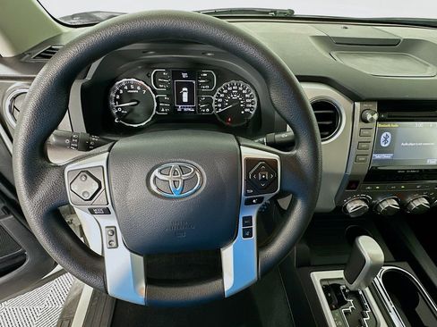 Used 2018 Toyota Tundra SR5 w/ SR5 Upgrade Package RWD image 11
