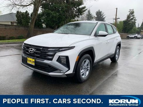 New 2026 Hyundai Tucson SE image 1