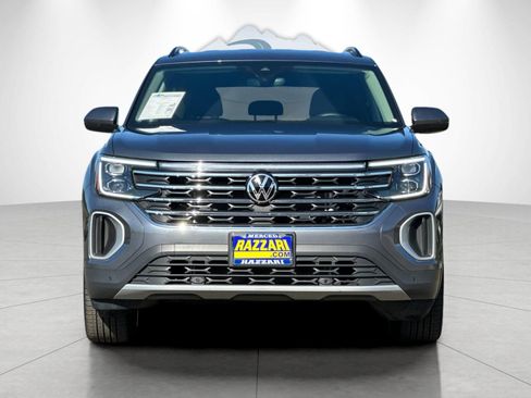 Used 2025 Volkswagen Atlas SE FWD image 8