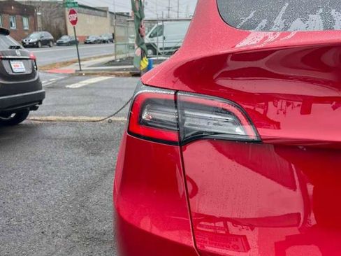 Used 2020 Tesla Model Y Long Range AWD/4WD image 13