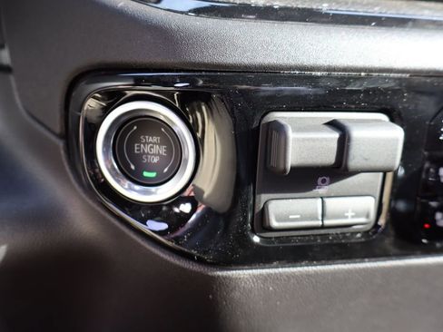 New 2026 Chevrolet Silverado 1500 ZR2 image 21