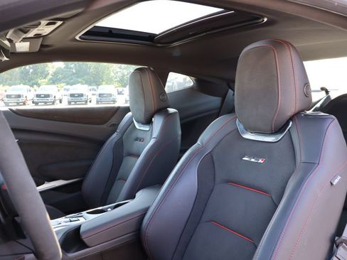 Used 2023 Chevrolet Camaro ZL1 RWD image 4