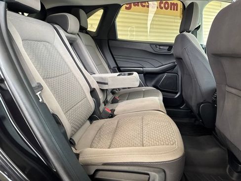 Used 2022 Ford Escape SE w/ SE Sport Appearance Package FWD image 24