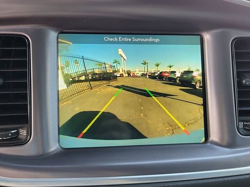 Used 2019 Dodge Charger R/T w/ Blacktop Package image 10