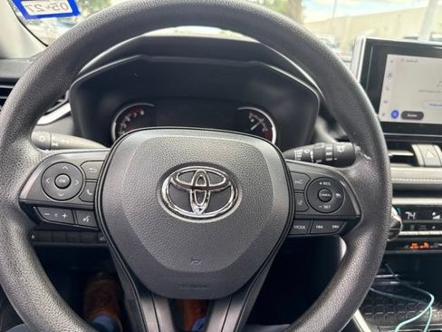 Used 2025 Toyota RAV4 XLE w/ Convenience Package FWD image 12