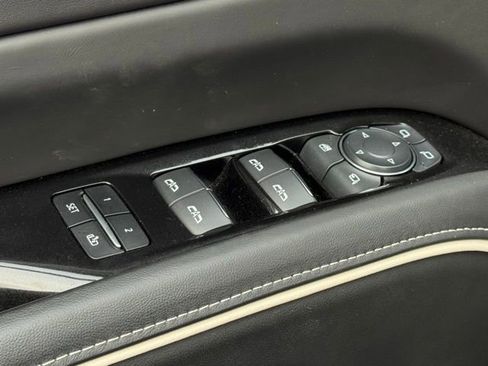 Certified 2024 Cadillac Escalade Sport Platinum w/ LPO, ONYX Package image 17