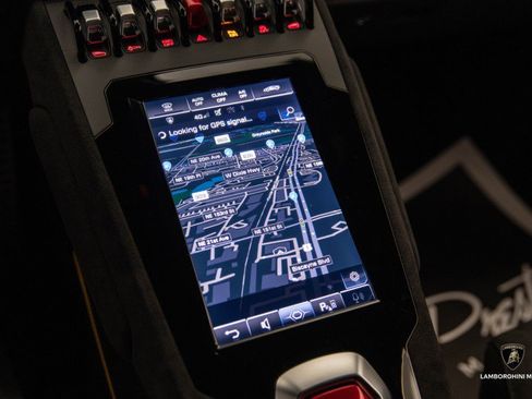 Used 2023 Lamborghini Huracan Tecnica image 45