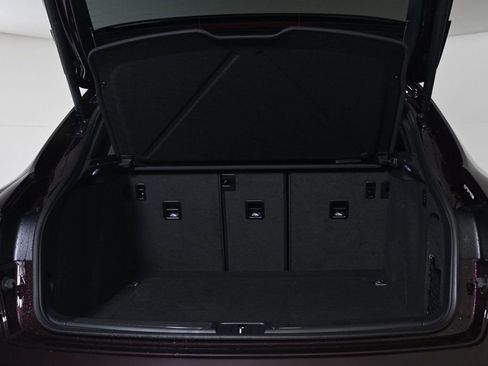 Certified 2026 Porsche Macan GTS image 28