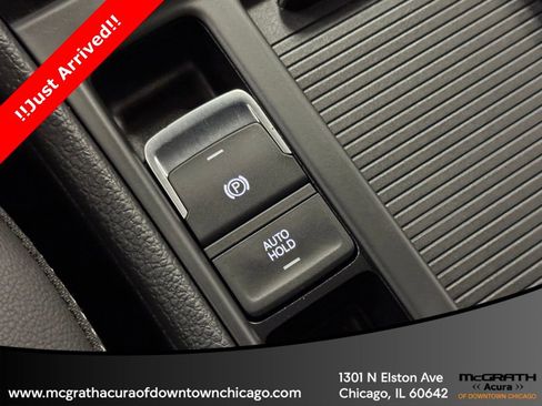 Used 2019 Volkswagen Golf R 4-Door AWD/4WD image 29