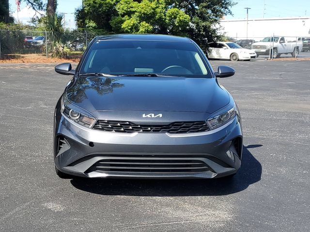 Used 2023 Kia Forte LXS FWD image 2
