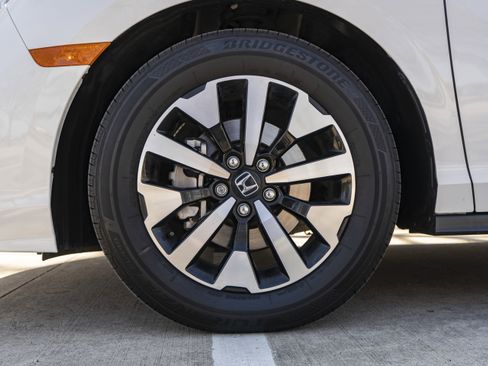 Certified 2025 Honda Odyssey EX-L image 14