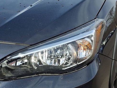 Used 2018 Subaru Crosstrek 2.0i Premium image 10