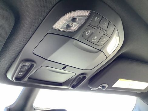 New 2027 Chrysler Pacifica Limited w/ S Appearance Package FWD image 20