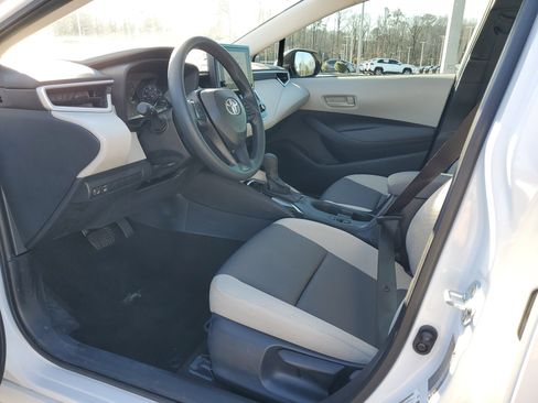 Certified 2025 Toyota Corolla LE image 15