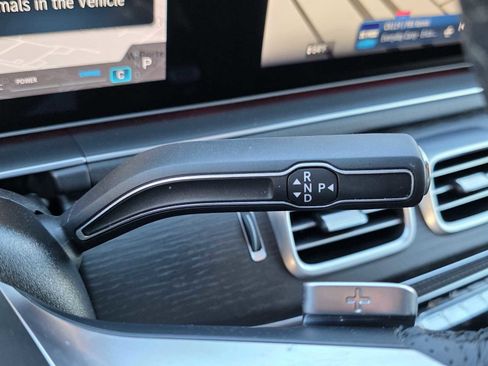 Certified 2025 Mercedes-Benz GLS 450 4MATIC image 26