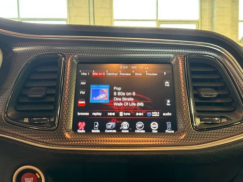 Used 2016 Dodge Challenger SRT Hellcat RWD image 17