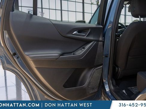 Used 2025 Chevrolet Equinox LT AWD/4WD image 14