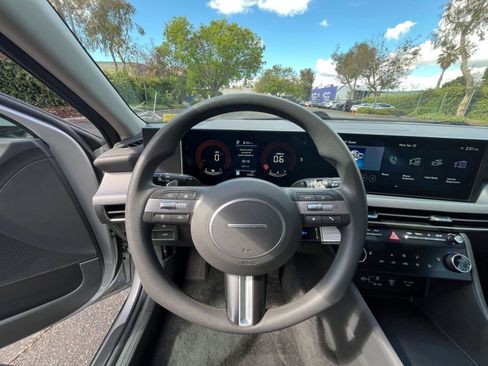 Used 2025 Hyundai Sonata SEL image 34