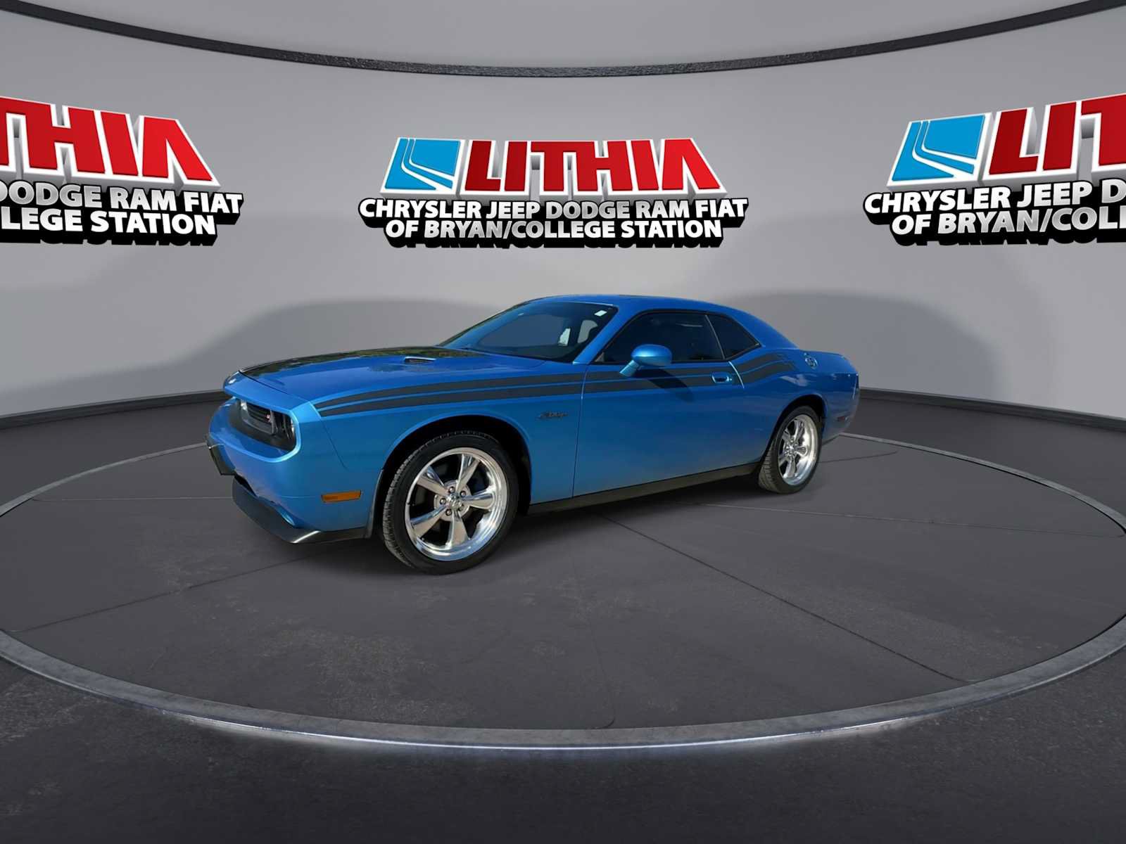 Used 2010 Dodge Challenger R/T RWD image 4