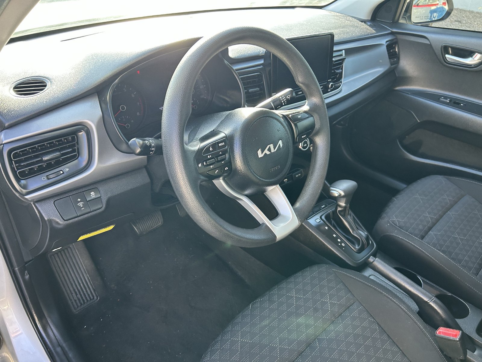 Used 2023 Kia Rio LX FWD image 12