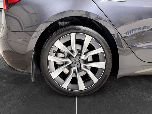 Used 2024 Tesla Model 3 Long Range AWD/4WD image 36