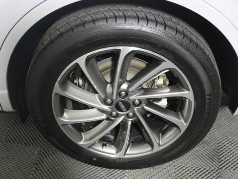 Used 2025 Lincoln Corsair Grand Touring w/ Equipment Group 301A image 23