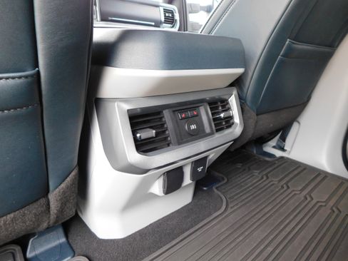 Used 2023 Ford F250 Limited w/ FX4 Off-Road Package image 11