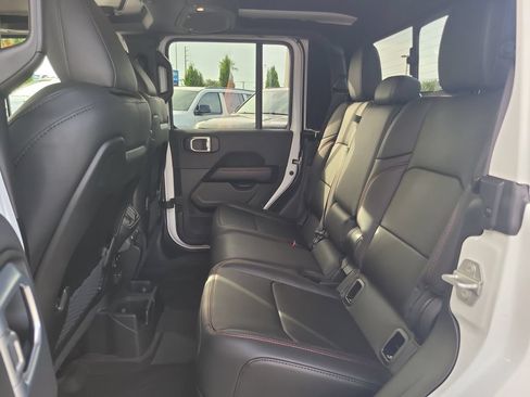 New 2026 Jeep Gladiator Rubicon AWD/4WD image 13