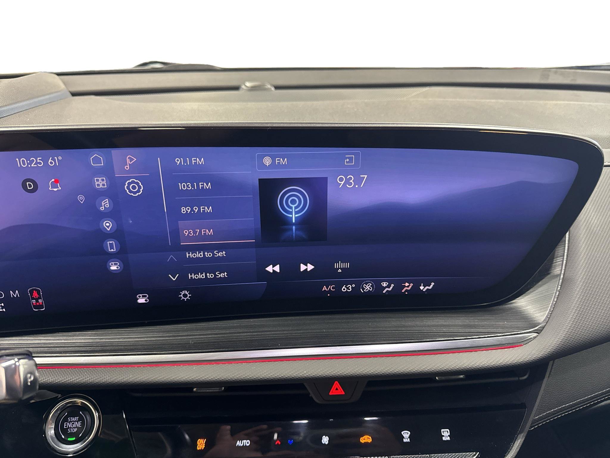 Certified 2024 Buick Envision Preferred AWD/4WD image 14