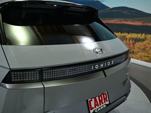 Used 2024 Hyundai Ioniq 5 Limited image 18