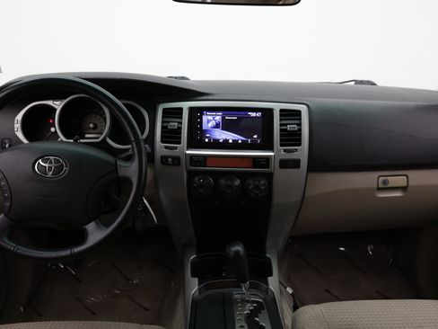 Used 2005 Toyota 4Runner SR5 RWD image 26