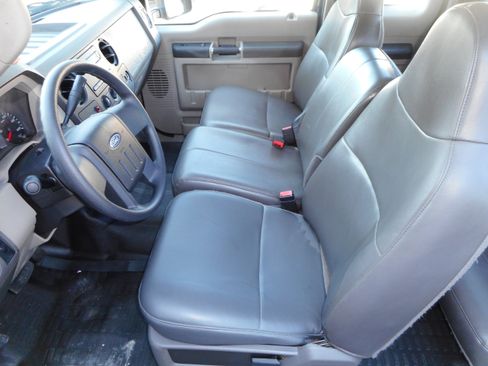 Used 2010 Ford F250 2WD SuperCab Super Duty image 15