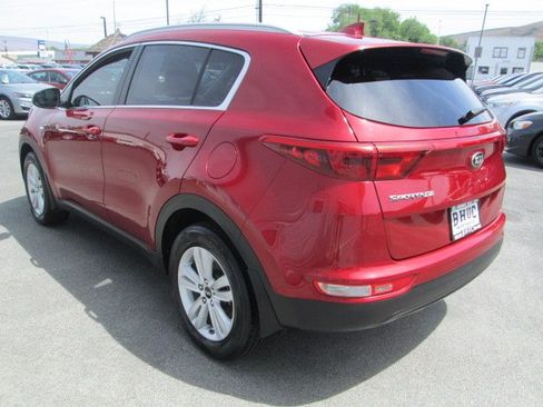 Used 2017 Kia Sportage LX w/ LX Popular Package AWD/4WD image 4