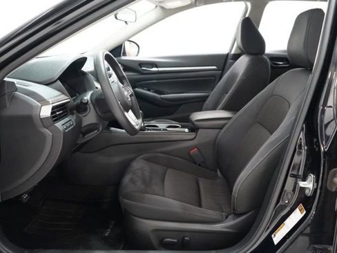 Used 2023 Nissan Altima 2.5 SV image 16