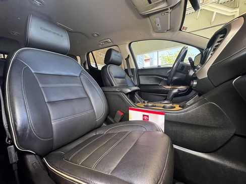 Used 2017 GMC Acadia Denali w/ Technology Package FWD image 48